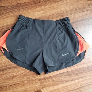 NIKE RUNNING DIVISION BLACK ZIPPER SIDES RED DETAIL SMALL NWOT